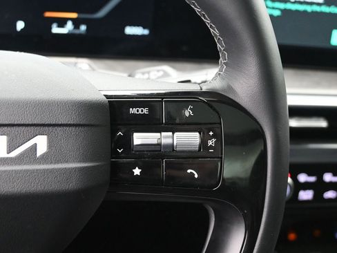 Used 2026 Kia Sorento SX image 13