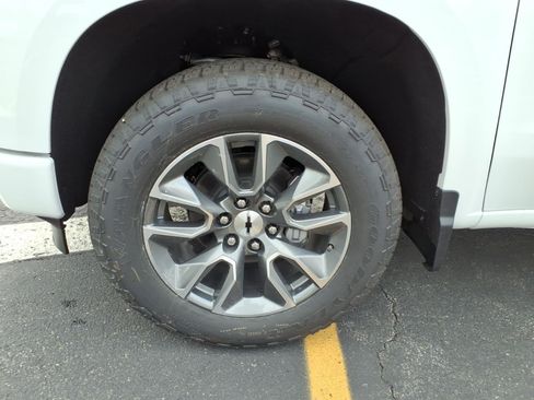 New 2026 Chevrolet Silverado 1500 RST AWD/4WD image 9