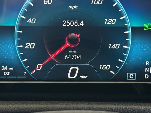 Certified 2021 Mercedes-Benz GLA 250 image 34