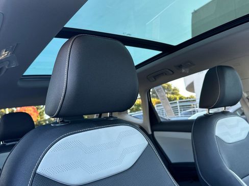 New 2026 Volkswagen Taos SEL image 16