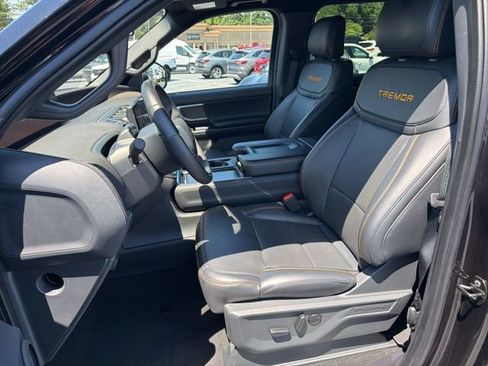 Certified 2025 Ford Expedition Tremor AWD/4WD image 18