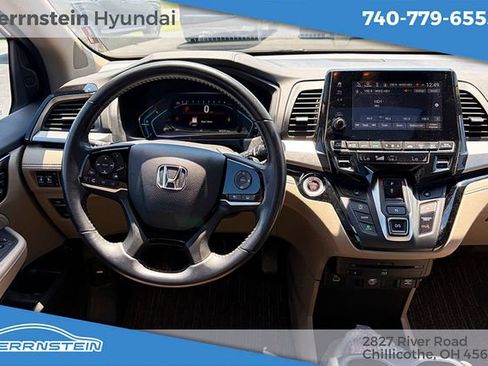 Used 2024 Honda Odyssey Touring image 6