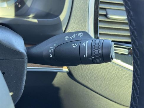 Certified 2025 Volvo XC90 B6 Plus w/ Protection Package Premier image 22