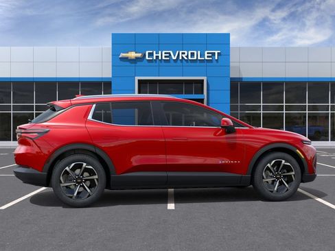 Used 2026 Chevrolet Equinox EV LT AWD/4WD image 5