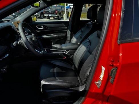 Used 2026 Jeep Compass Limited AWD/4WD image 15