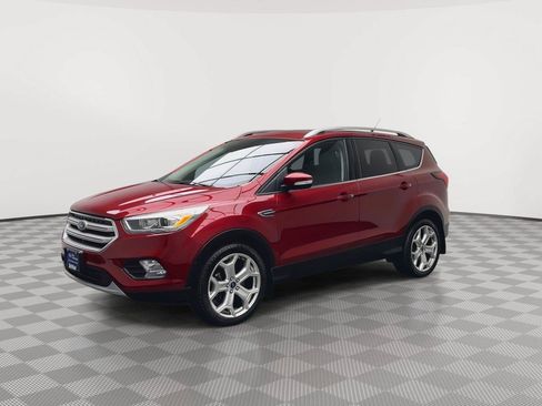 Used 2019 Ford Escape Titanium w/ U9j03 - Titanium Tow Package AWD/4WD image 35