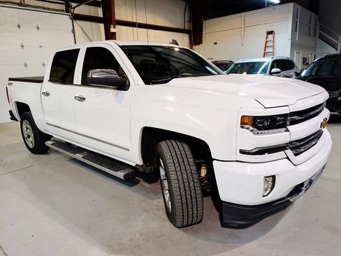 Used 2017 Chevrolet Silverado 1500 LTZ Z71 image 10