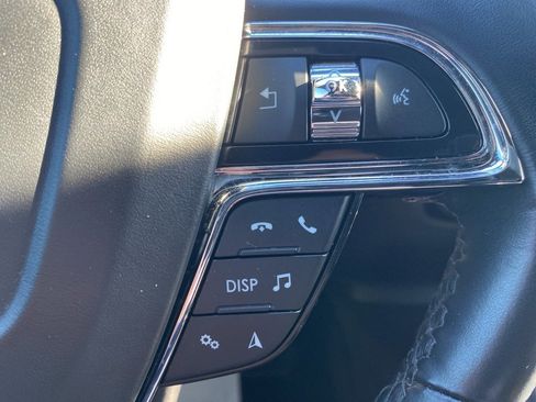 Used 2023 Lincoln Nautilus Reserve w/ Monochromatic Package image 29