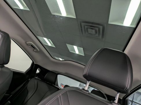 Used 2021 Ford Mustang Mach-E Premium image 21