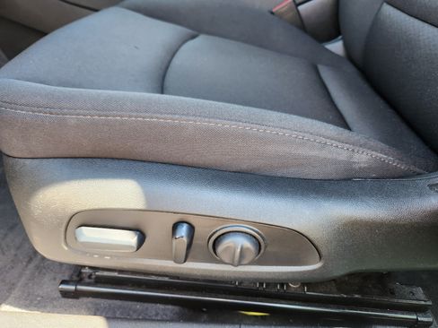 Used 2023 Chevrolet Malibu LT FWD image 17