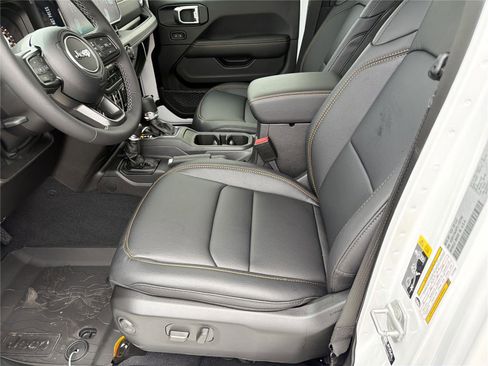 New 2026 Jeep Gladiator Sport image 10