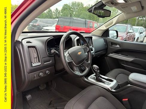 Used 2022 Chevrolet Colorado LT w/ LT Convenience Package AWD/4WD image 19