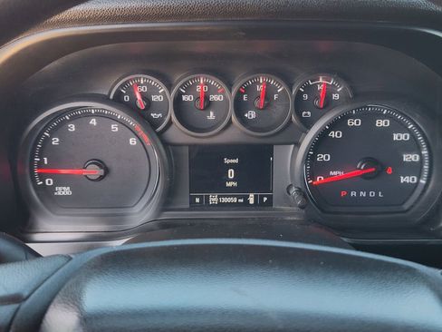 Used 2020 Chevrolet Silverado 2500 Custom w/ Custom Value Package image 19