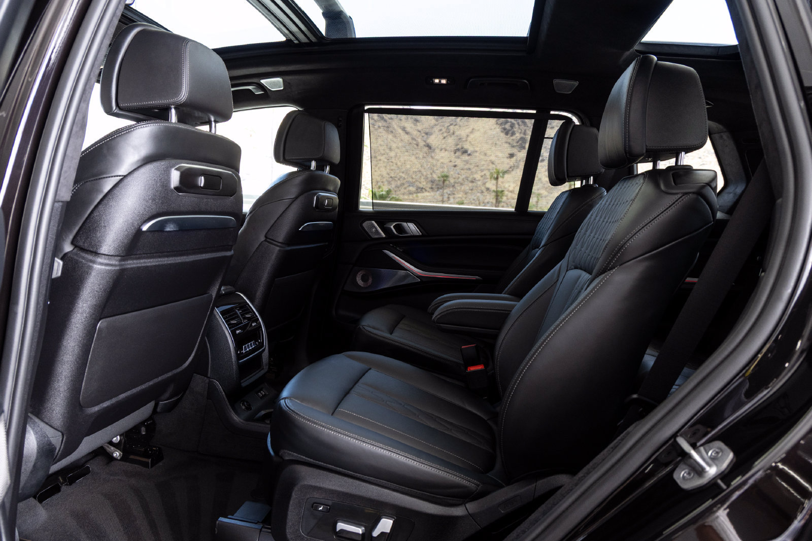 Certified 2023 BMW ALPINA XB7 AWD/4WD image 28