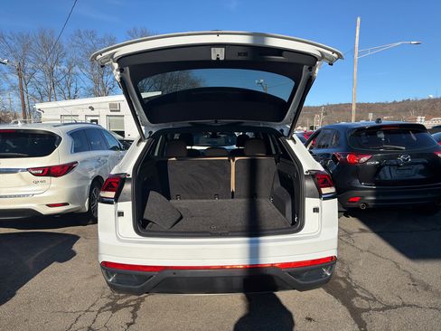 Used 2020 Volkswagen Atlas Cross Sport SEL image 10