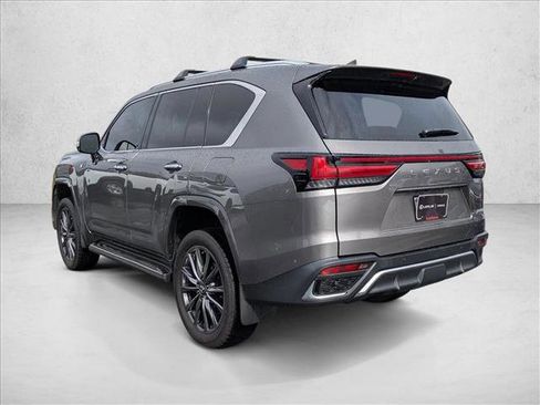 Used 2023 Lexus LX 600 F Sport image 8