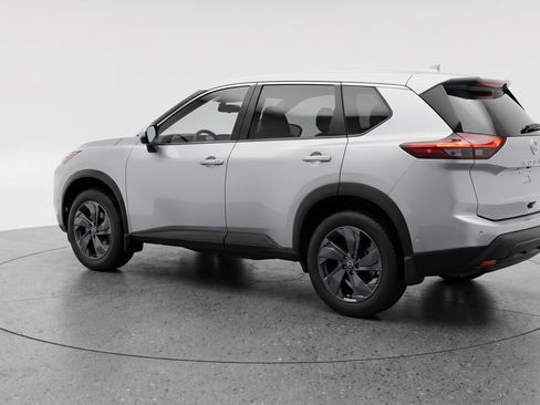 Used 2025 Nissan Rogue SV AWD/4WD image 6