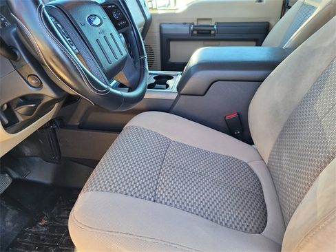 Used 2011 Ford F250 XLT w/ XLT Interior Pkg image 11