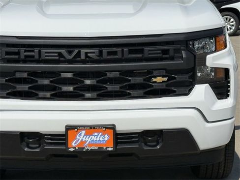 New 2026 Chevrolet Silverado 1500 Custom image 9