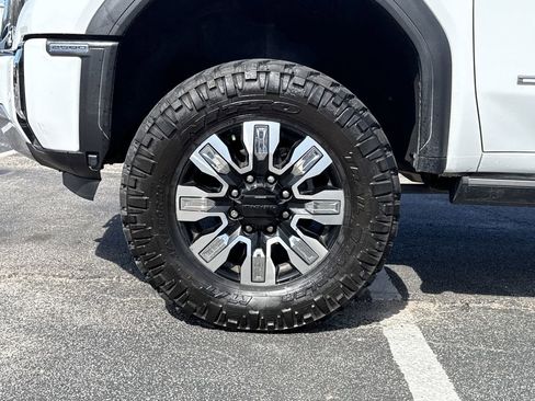 Used 2024 GMC Sierra 2500 Denali w/ Denali Reserve Package image 9