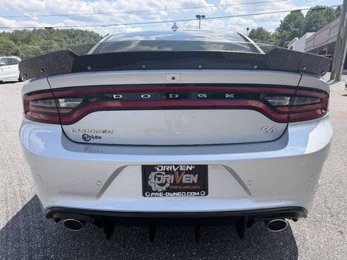 Used 2021 Dodge Charger R/T RWD image 7
