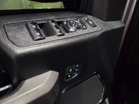 Used 2020 Ford F350 Platinum w/ FX4 Off-Road Package image 35