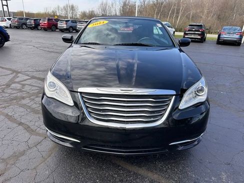 Used 2014 Chrysler 200 Touring FWD image 8