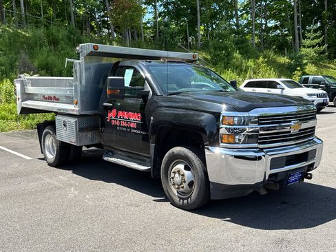 Used 2015 Chevrolet Silverado 3500 W/T w/ WT Convenience Package AWD/4WD image 1