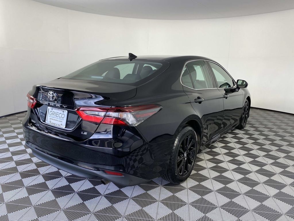 Used 2023 Toyota Camry LE FWD image 9