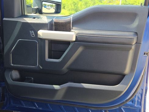 Used 2022 Ford F350 Lariat AWD/4WD image 6