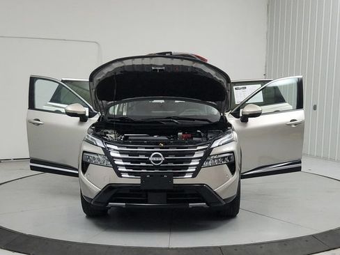 Used 2026 Nissan Rogue Platinum w/ Platinum Premium Package AWD/4WD image 10