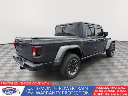 Used 2022 Jeep Gladiator Sport image 3