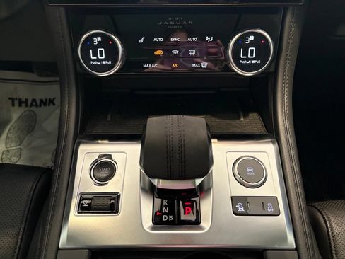 Used 2022 Jaguar F-PACE S AWD/4WD image 34