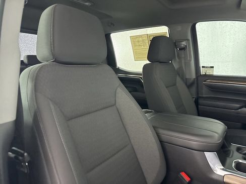 Used 2023 Chevrolet Silverado 1500 LT Trail Boss w/ Convenience Package II AWD/4WD image 29
