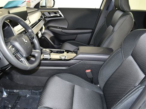 New 2026 Mitsubishi Outlander ES AWD/4WD image 14