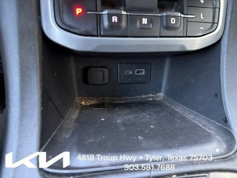 Used 2021 GMC Acadia SLE FWD image 21