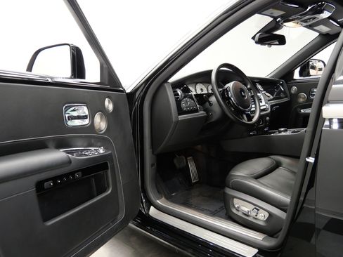 Used 2019 Rolls-Royce Ghost Extended Wheelbase RWD image 22
