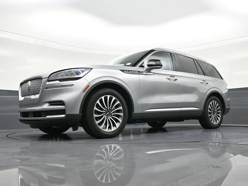 Used 2023 Lincoln Aviator Reserve image 25