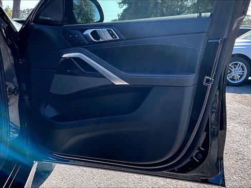 Certified 2024 BMW X6 xDrive40i w/ Executive Package image 23