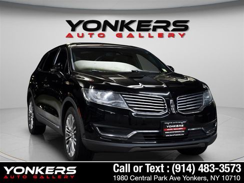 Used 2017 Lincoln MKX Reserve w/ Lincoln MKX Climate Package image 17