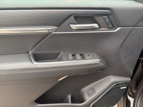 Used 2024 GMC Acadia Elevation w/ Black Edition FWD image 15