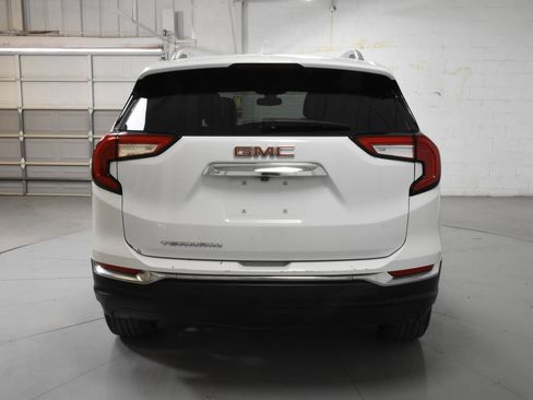 Used 2023 GMC Terrain SLT FWD image 10