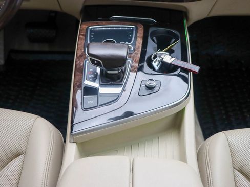 Used 2018 Audi Q7 3.0T Prestige image 32