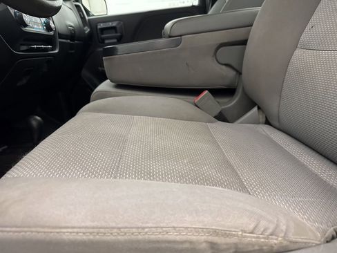 Used 2017 GMC Sierra 1500 4x4 Regular Cab image 18