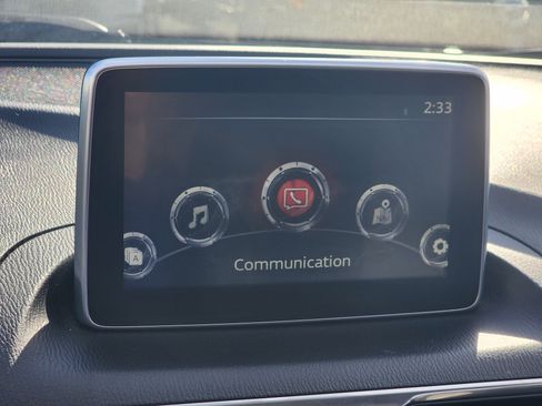 Used 2016 MAZDA MAZDA3 s Grand Touring image 18