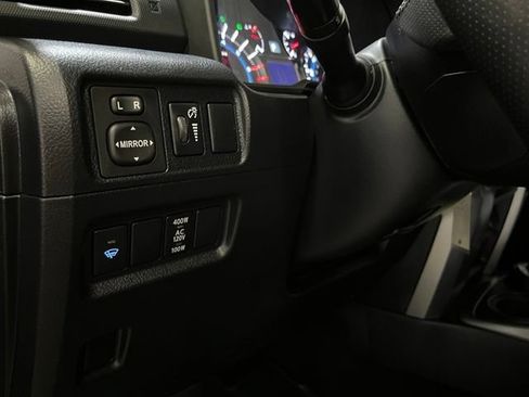 Certified 2019 Toyota 4Runner SR5 AWD/4WD image 15