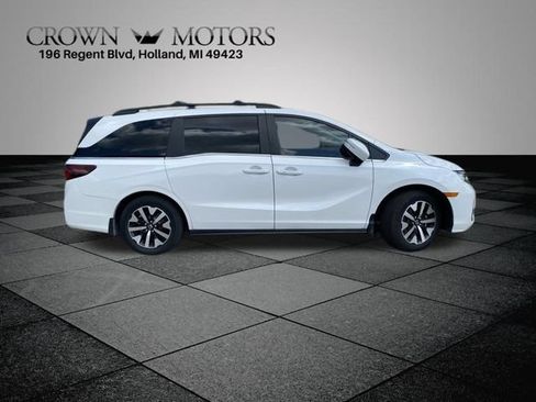 Used 2025 Honda Odyssey EX-L image 13