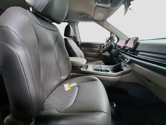 New 2027 Kia Carnival LXS FWD image 29