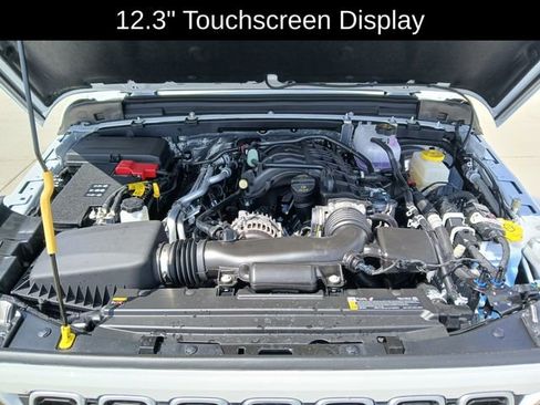 New 2025 Jeep Wrangler Sahara w/ Technology Group image 28