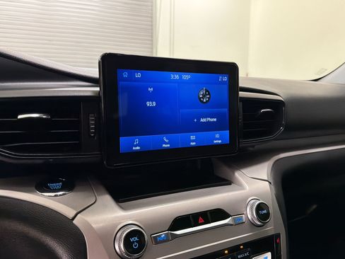 Certified 2022 Ford Explorer XLT RWD image 21